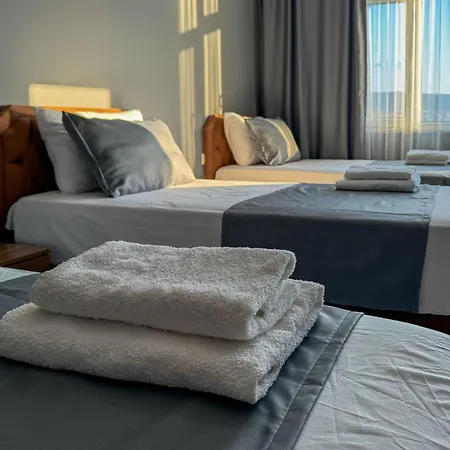 Arisan Hotel 2*