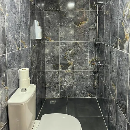 Hotel Arisan 2*